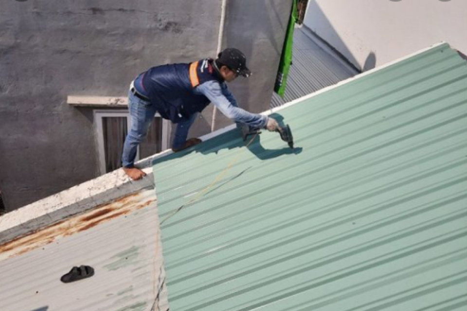 Thợ chống dột mái tôn giá rẻ tại Bình Dương - Dịch vụ chất lượng và uy tín